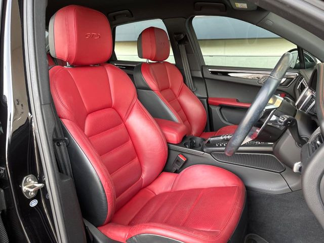 ���V�[�g�̎g�p��:�j��E�ւ�������Ȃ��A�����̒ʂ肫�ꂢ�ȏ�Ԃ��ێ����Ă���܂��B�܂��A�����N���[�j���O�E�R�[�e�B���O�����p�����������܂��B