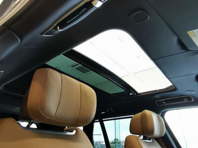 レンジローバーオートバイオグラフィ 3.0L D350 スタンダードホイールベース ディーゼル 4WD