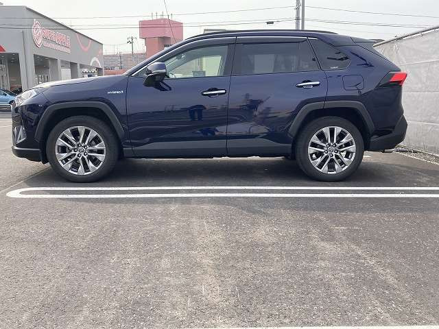 RAV42.5 ハイブリッド G E-Four 4WD