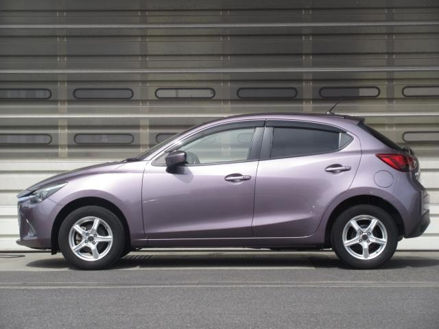 デミオ1.3 13S アーバン スタイリッシュ モード 4WD