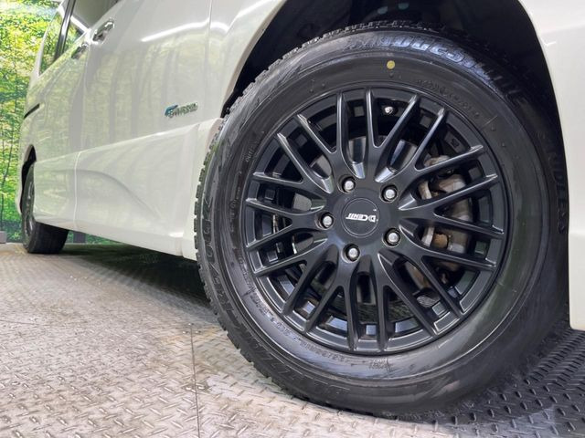 �y�A���~�z�C�[���z�O�ςɃ}�b�`�����A���~�z�C�[���𑕒����Ă���܂��B�e��A���~�z�C�[����A�X�^�b�h���X�^�C�����戵�����Ă���܂��B���񂲑��k����������