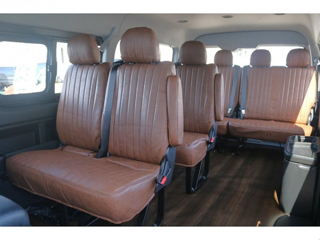 ハイエース2.7 GL ロング ミドルルーフ 4WD