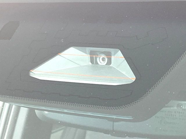 �y�v���N���b�V���Z�[�t�e�B�z�O���̎ԗ��������m���A�Փ˂������Ȏ��͌x��Œ��ӂ𑣂��A�u���[�L�𓥂ޗ͂��T�|�[�g�B�u���[�L�𓥂߂Ȃ������ꍇ�͏Փ˔�Q�y���u���[�L���쓮�A�Փˉ�����T�|�[�g���܂��B