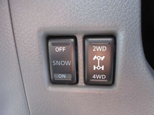 NV350キャラバン2.5 プレミアムGX ロング クロムギアパッケージ バージョンブラック ディーゼル 4WD