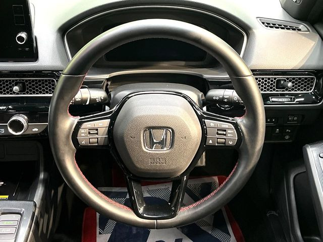 �y�X�e�A�����O�X�C�b�`�z�^�]���A�O������ڐ������炷���ƂȂ��A�I�[�f�B�I���̑��삪�\�ȕ֗��@�\!���S&���K�ȃh���C�u�����o���Ă���܂���