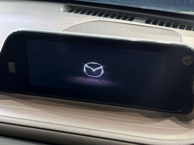 �y8.8�C���`�}�c�_�R�l�N�g�z�ԓ��̕��͋C�Ƀ}�b�`������^�̃f�B�X�v���C�B�X�}�z�ڑ��ł̃i�r�g�p��Bluetooth�Đ����A�l�X�ȋ@�\���y���߂܂��B�����I�ȃ_�C�������삪�\�ŁA�g��������ǍD�ł��B