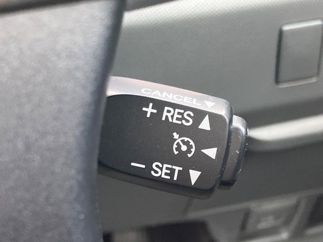 �y�N���[�Y�R���g���[���z�������H�����N���N���s�B�A�N�Z���𗣂��Ă���葬�x�ő��s���ł��A�������^�]���̕��S���y��!�����E�������ȒP�ȃX�C�b�`����Œ����ł��܂��B