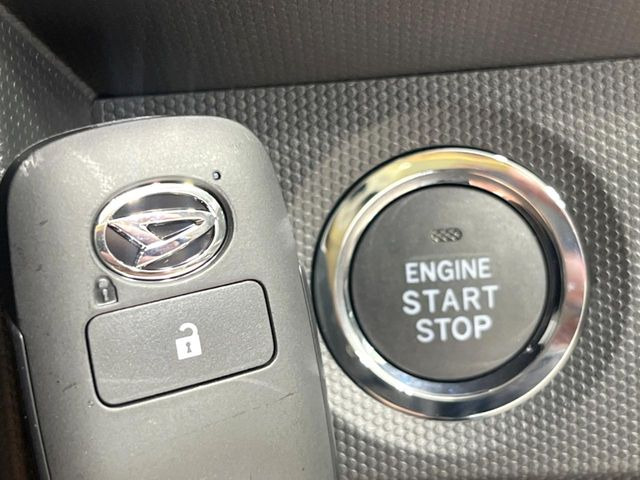 �y�L�[�t���[�V�X�e���z�J�o����|�P�b�g�ɓ��ꂽ�܂܂ł��h�A�̎{���E�������\�ȃX�}�[�g�L�[�𑕔��B�G���W���̃I���E�I�t�����J�M�����o���K�v����������Ƃ��Ă��֗��ł���