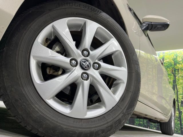 �y����15�C���`�A���~�z�C�[���z�O�ςɃ}�b�`���������A���~�z�C�[���𑕒����Ă���܂��B�e��ЊO�A���~�z�C�[����A�X�^�b�h���X�^�C�����戵�����Ă���܂��B���񂲑��k����������