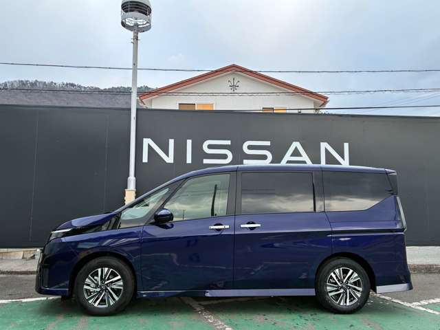 セレナ1.4 e-POWER ハイウェイスターV