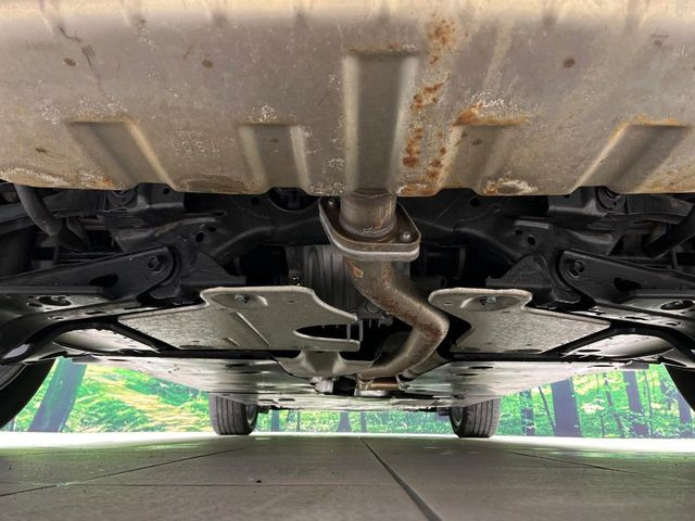 下回りがきれいなうちに、防錆加工の施工がオススメ。降雪地域はもちろん、沿岸部にお住いの方や、趣味でマリン・ウィンタースポーツをされる方にご好評いただいております。