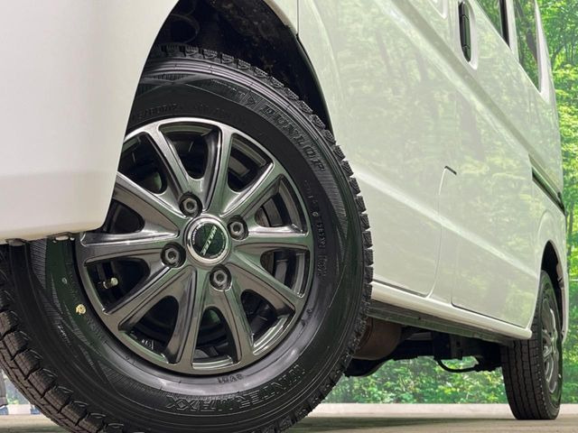 �y12�C���`�A���~�z�C�[���z�O�ςɃ}�b�`�����A���~�z�C�[���𑕒����Ă���܂��B�e��A���~�z�C�[����A�X�^�b�h���X�^�C�����戵�����Ă���܂��B���񂲑��k����������