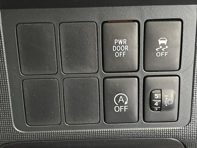 �y�A�C�h�����O�X�g�b�v�z�ԐM����a�؂Œ�Ԃ����ۂɃG���W�����~���A���ʂȔR���̏����}���܂��B�R��������ی�ɂȂ���@�\��G���W���̓u���[�L�𗣂��΍Ďn�����܂��B