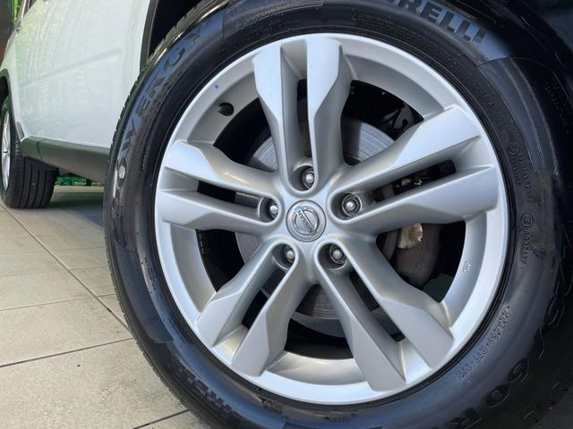 �y����17�C���`�A���~�z�C�[���z�O�ςɃ}�b�`���������A���~�z�C�[���𑕒����Ă���܂��B�e��ЊO�A���~�z�C�[����A�X�^�b�h���X�^�C�����戵�����Ă���܂��B���񂲑��k����������