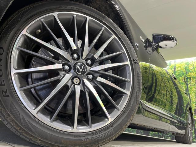 �y����19�C���`�A���~�z�C�[���z�O�ςɃ}�b�`���������A���~�z�C�[���𑕒����Ă���܂��B�e��ЊO�A���~�z�C�[����A�X�^�b�h���X�^�C�����戵�����Ă���܂��B���񂲑��k����������