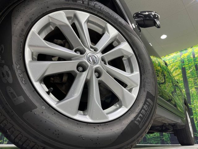 �y����17�C���`�A���~�z�C�[���z�O�ςɃ}�b�`���������A���~�z�C�[���𑕒����Ă���܂��B�e��ЊO�A���~�z�C�[����A�X�^�b�h���X�^�C�����戵�����Ă���܂��B���񂲑��k����������