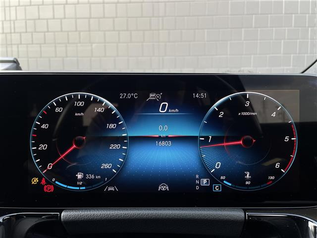 GLAクラスGLA200d 4マチック AMGライン 4WD