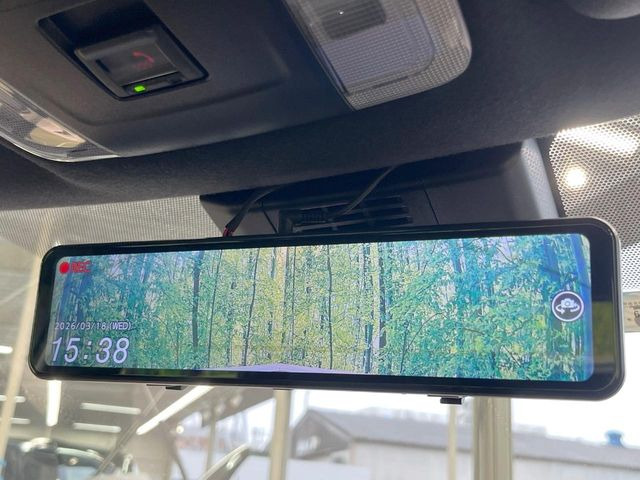 �y�f�W�^���C���i�[�~���[�z��Ȃ̑傫�ȉו��⓯��҂Ō�����m�F���Â炢���ł����S!�J�������B�e�����ԗ�����̉f�������[���~���[���ɕ\���B�N���A�Ȏ��E�ŏ󋵂̊m�F���\�ł�!