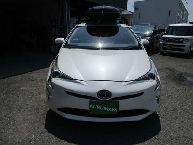 プリウス1.8 S ツーリングセレクション E-Four 4WD