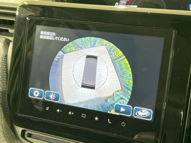 �y�S���ʃ��j�^�[�p�J�����z��p�̃J�����ɂ��A�ォ�猩���낵���悤�Ȏ��_��360�x�N���}�̎��͂��m�F���邱�Ƃ��ł��܂������p�������m�F���₷���A�����ꏊ�ł̐؂�Ԃ��⒓�Ԃ��X���[�Y�ɍs���܂��B