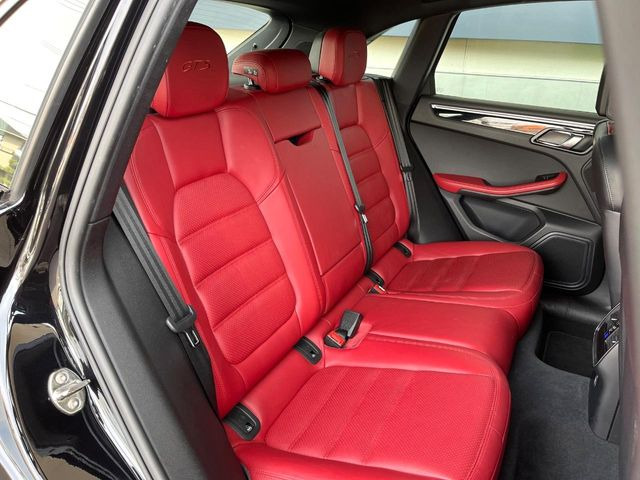 ���㕔���Ȃ��C�ɂȂ�悤�ȃL�Y�E�����ւ��蓙�A�傫�ȃ_���[�W�͂Ȃ��A�ǍD�ȏ�Ԃł��B