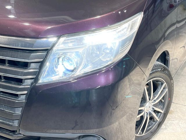 �yLED�w�b�h���C�g�z���V����ԑ��s�����ǍD�Ȏ��E���m�ۂ����S���ĉ^�]�ł��鍂�P�xLED�w�b�h���C�g�𑕔�!�_�����x�������A����d�͂��}�����Ă��܂��B