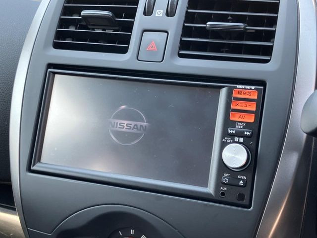 �y�����i�r�z�l�C�̏����i�r�𑕔����Ă���܂��B�i�r�̎g���₷���͂������A�I�[�f�B�I�@�\���[��!�L�����v�◷�s�͂������A�ʋ΂┃�����ȂǕ��i�̃h���C�u���y�����Ȃ�͂���