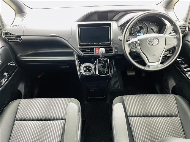 ヴォクシー2.0 ZS