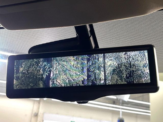 �y�C���e���W�F���g���[���~���[�z��Ȃ̑傫�ȉו��⓯��҂Ō�����m�F���Â炢���ł����S!�J�������B�e�����ԗ�����̉f�������[���~���[���ɕ\���B�N���A�Ȏ��E�ŏ󋵂̊m�F���\�ł�!