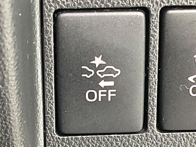 �y�X�}�[�g�A�V�X�g�z���s���ɑO���̎ԗ�����F�����A�Փ˂������Ȏ��͌x��ƃu���[�L�ŏՓˉ���Ɣ�Q�y�����A�V�X�g�B�����S�Ƀh���C�u�����y���݂��������܂��B