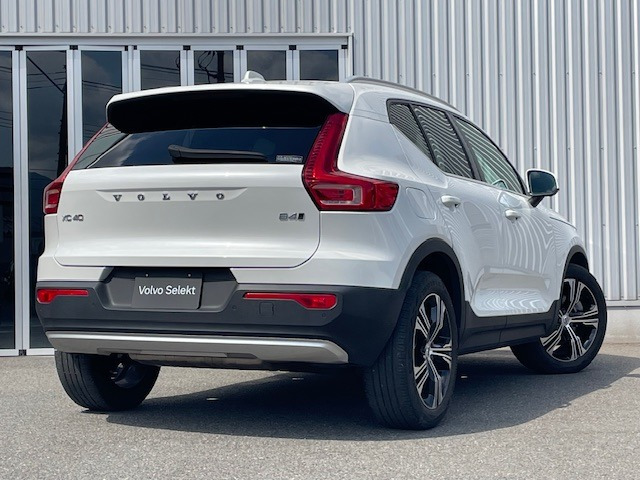 XC40B4 AWD インスクリプション 4WD