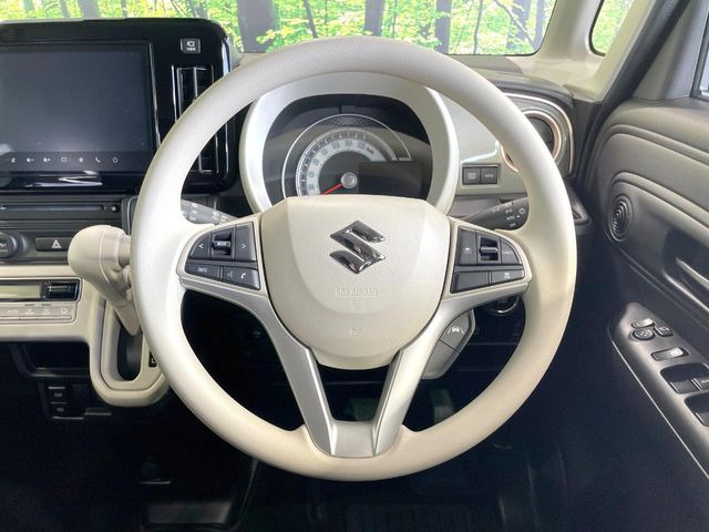 ステアリングも使用感が少なく、きれいな状態となっております♪