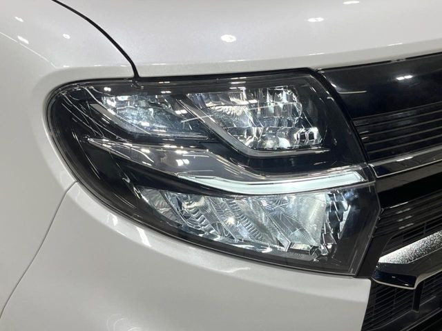 �yLED�w�b�h���C�g�z���V����ԑ��s�����ǍD�Ȏ��E���m�ۂ����S���ĉ^�]�ł��鍂�P�xLED�w�b�h���C�g�𑕔�!�_�����x�������A����d�͂��}�����Ă��܂��B