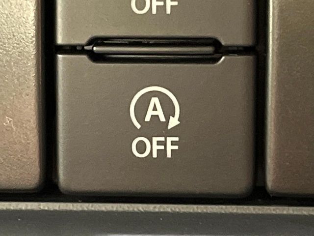 �y�A�C�h�����O�X�g�b�v�z�ԐM����a�؂Œ�Ԃ����ۂɃG���W�����~���A���ʂȔR���̏����}���܂��B�R��������ی�ɂȂ���@�\��G���W���̓u���[�L�𗣂��΍Ďn�����܂��B