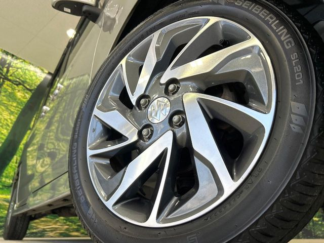 �y����15�C���`�A���~�z�C�[���z�O�ςɃ}�b�`���������A���~�z�C�[���𑕒����Ă���܂��B�e��ЊO�A���~�z�C�[����A�X�^�b�h���X�^�C�����戵�����Ă���܂��B���񂲑��k����������