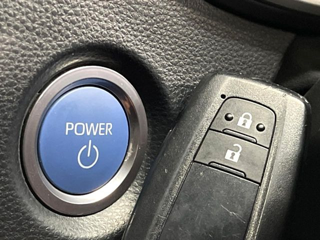 �y�X�}�[�g�L�[�z�J�o����|�P�b�g�ɓ��ꂽ�܂܂ł��h�A�̎{���E�������\�ȃX�}�[�g�L�[�𑕔��B�G���W���̃I���E�I�t�����J�M�����o���K�v����������Ƃ��Ă��֗��ł���