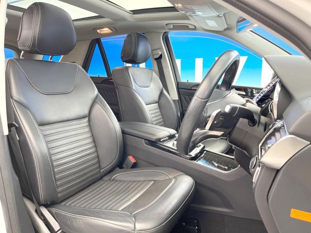 ●シートの使用感:破れ・へたりも少なく、ご覧の通りきれいな状態を維持しております。また、室内クリーニング・コーティングもご用命いただけます。