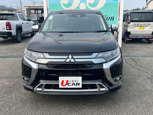 アウトランダーPHEV2.4 G リミテッド エディション 4WD