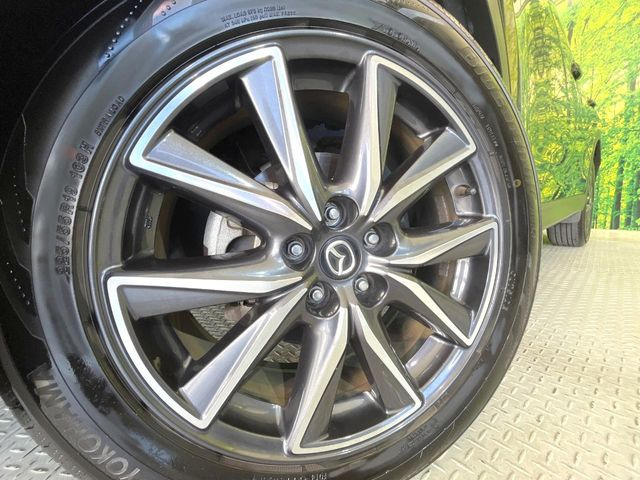 �y����19�C���`�A���~�z�C�[���z�O�ςɃ}�b�`���������A���~�z�C�[���𑕒����Ă���܂��B�e��ЊO�A���~�z�C�[����A�X�^�b�h���X�^�C�����戵�����Ă���܂��B���񂲑��k����������