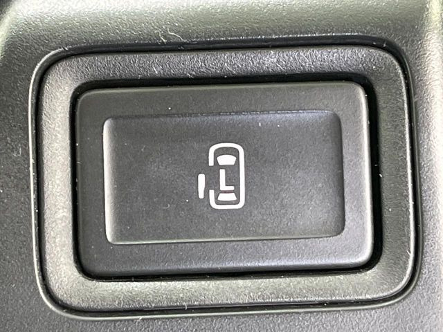 �y�p���[�X���C�h�h�A�z�X�}�[�g�L�[��^�]�Ȃ̃X�C�b�`�ŃX���C�h�h�A�̊J���\���d��������͂����ăh�A���J����K�v�������A���������q�l�ł��A�d���ו��������Ă��鎞�����N�ɊJ���߂ł��܂���