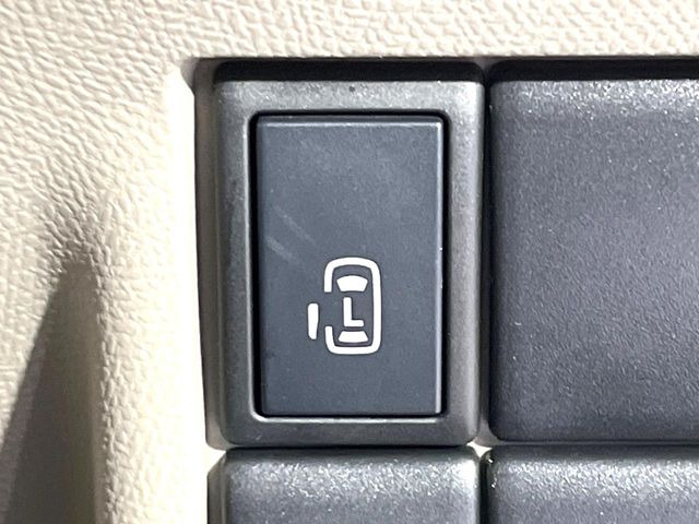 �y�p���[�X���C�h�h�A�z�X�}�[�g�L�[��^�]�Ȃ̃X�C�b�`�ŃX���C�h�h�A�̊J���\���d��������͂����ăh�A���J����K�v�������A���������q�l�ł��A�d���ו��������Ă��鎞�����N�ɊJ���߂ł��܂���