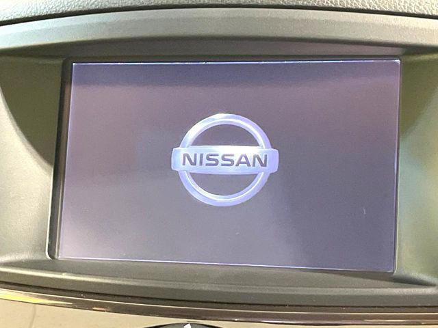 �y���[�J�[�����i�r�z�C���e���A�ɗn�����ރX�^�C���b�V���ȁu��p�݌v�v���[�J�[�i�r�𑕔��􎋔F���⑀�쐫�ȂǊ�{���\�ɂ��D��A���㎿�ȃJ�[���C�t�����y���݂��������܂��B