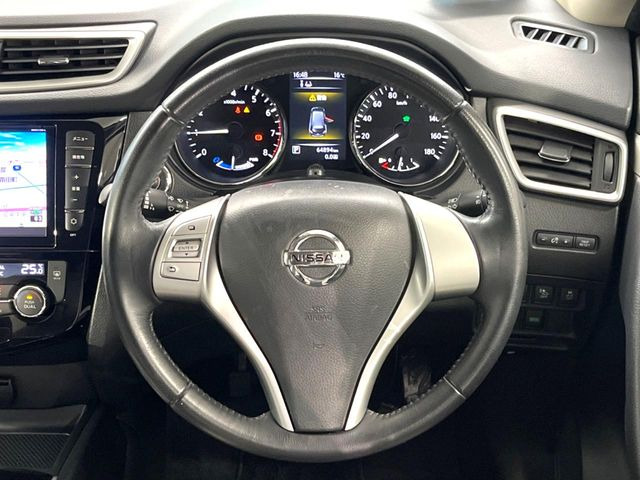 �y�����v�����X�e�A�����O�z�㎿�Ȋv���g�p���邱�ƂŁA��ɂ����������݂ƂĂ��^�]���₷���n���h���ł���