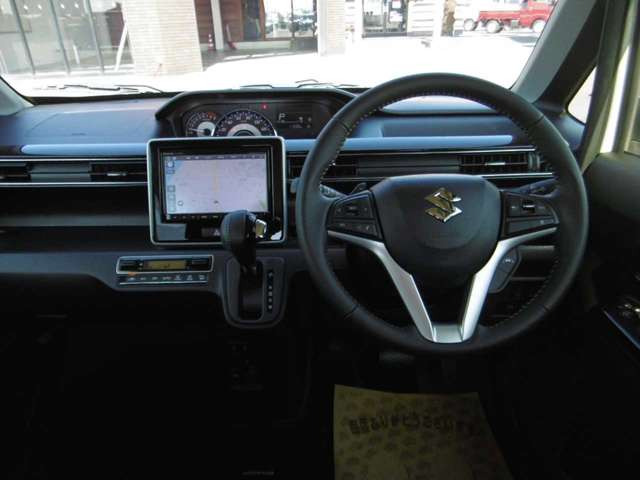 ワゴンRスティングレーハイブリッド(HYBRID) T