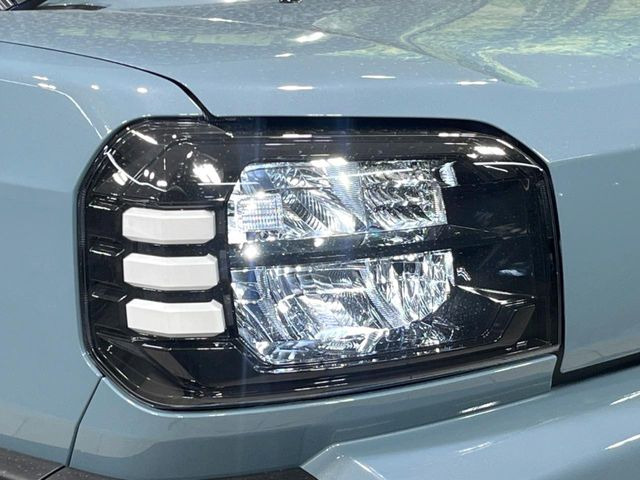 �yLED�w�b�h���C�g�z���V����ԑ��s�����ǍD�Ȏ��E���m�ۂ����S���ĉ^�]�ł��鍂�P�xLED�w�b�h���C�g�𑕔�!�_�����x�������A����d�͂��}�����Ă��܂��B