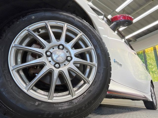 �y15�C���`�A���~�z�C�[���z�O�ςɃ}�b�`�����A���~�z�C�[���𑕒����Ă���܂��B�e��A���~�z�C�[����A�X�^�b�h���X�^�C�����戵�����Ă���܂��B���񂲑��k����������