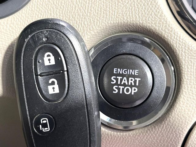 �y�L�[���X�X�^�[�g�V�X�e���z�J�o����|�P�b�g�ɓ��ꂽ�܂܂ł��h�A�̎{���E�������\�ȃX�}�[�g�L�[�𑕔��B�G���W���̃I���E�I�t�����J�M�����o���K�v����������Ƃ��Ă��֗��ł���