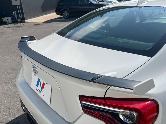 �y�����g�����N�X�|�C���[�z�X�|�[�c�J�[�炵�����O�b�ƈ�������^�����X�|�C���[�𑕒��􍂑����s���̃X�^�r���e�B(���s���萫)����ɖ𗧂��܂��B