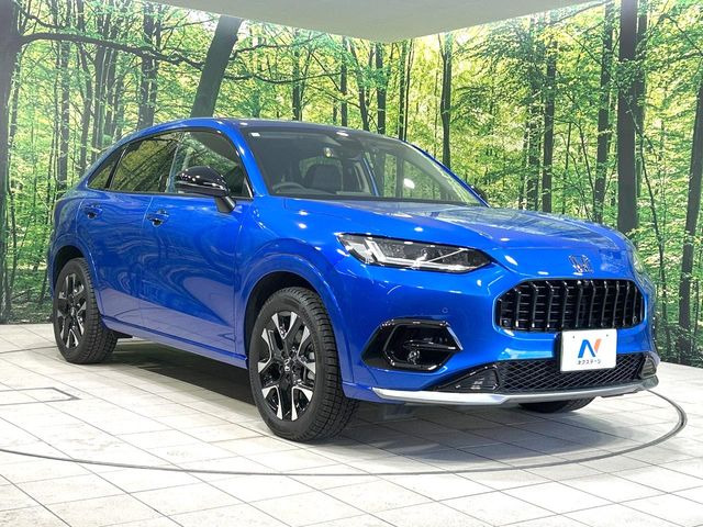 高透明度のガラス皮膜で撥水はもちろん、上質なツヤ・光沢を実現。紫外線や酸性雨から大切な愛車を保護し、色あせ・劣化を防止。「弾スプラッシュコート」、「弾プリミッサコート」からお選びいただけます。