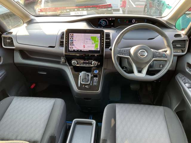 セレナ1.2 e-POWER ハイウェイスターV